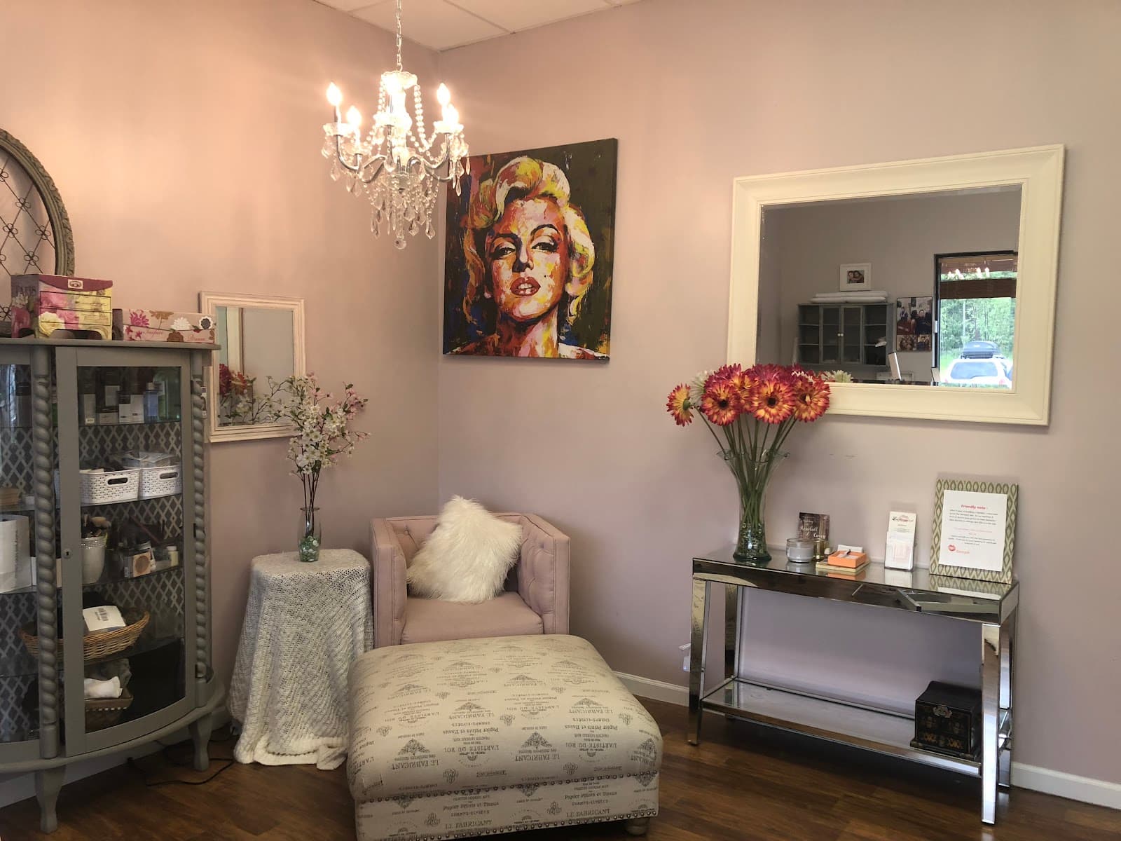 Lux Skin and Makeup Studio in Anchorage, AK