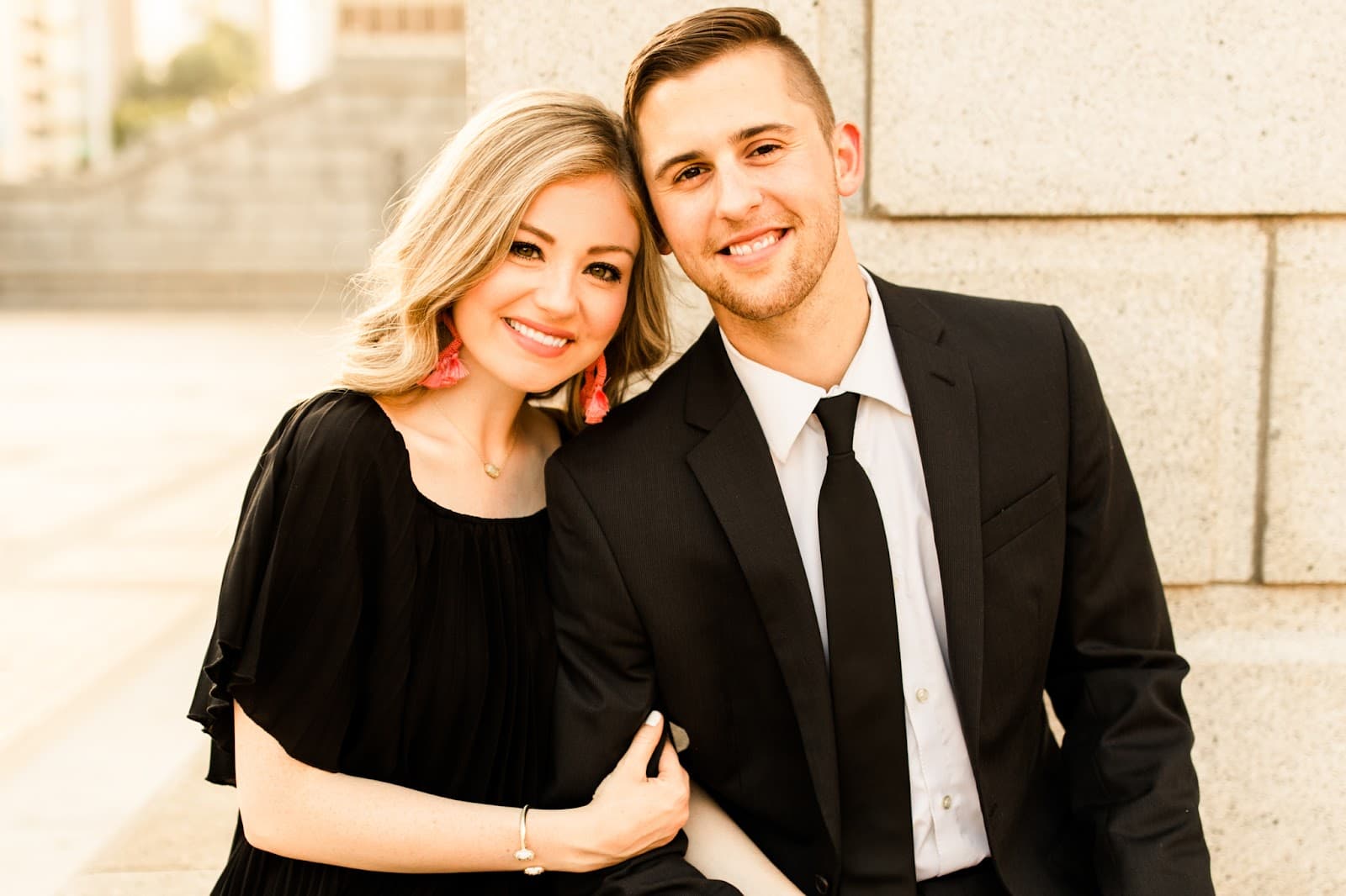 Caitlin and Luke Photography in Bloomington, IL