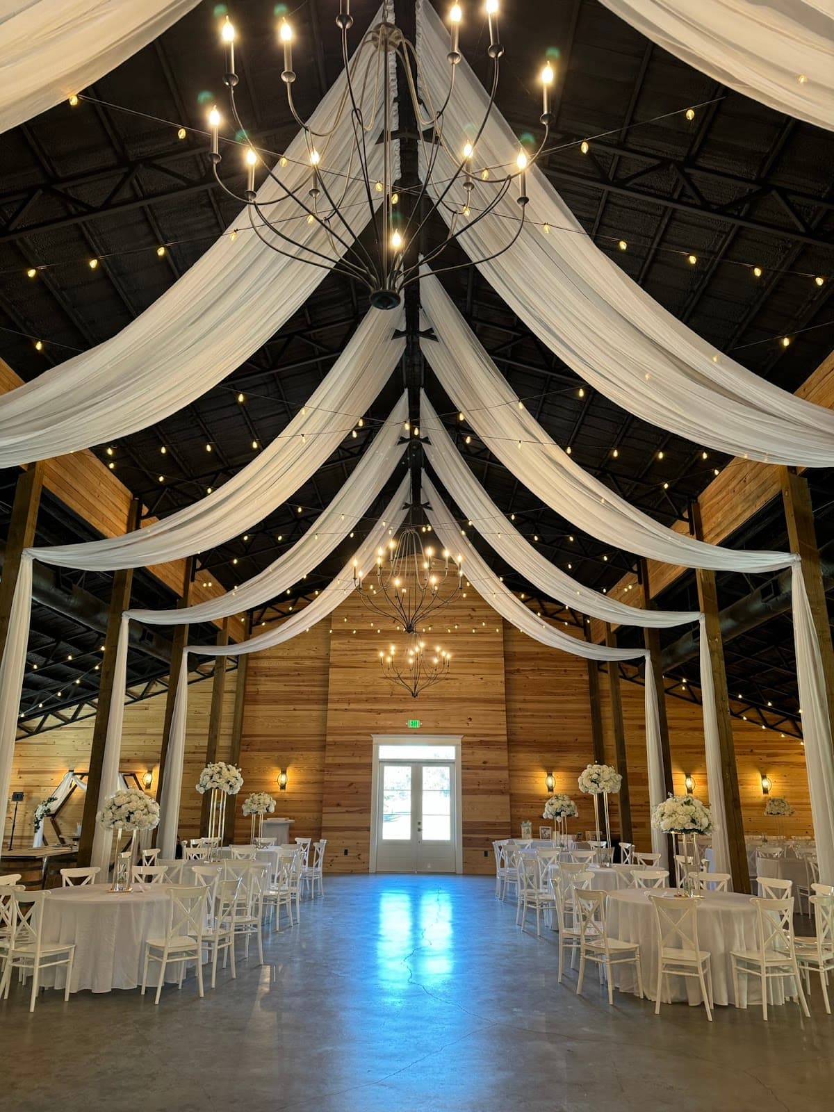The White barn in Saucier, MS