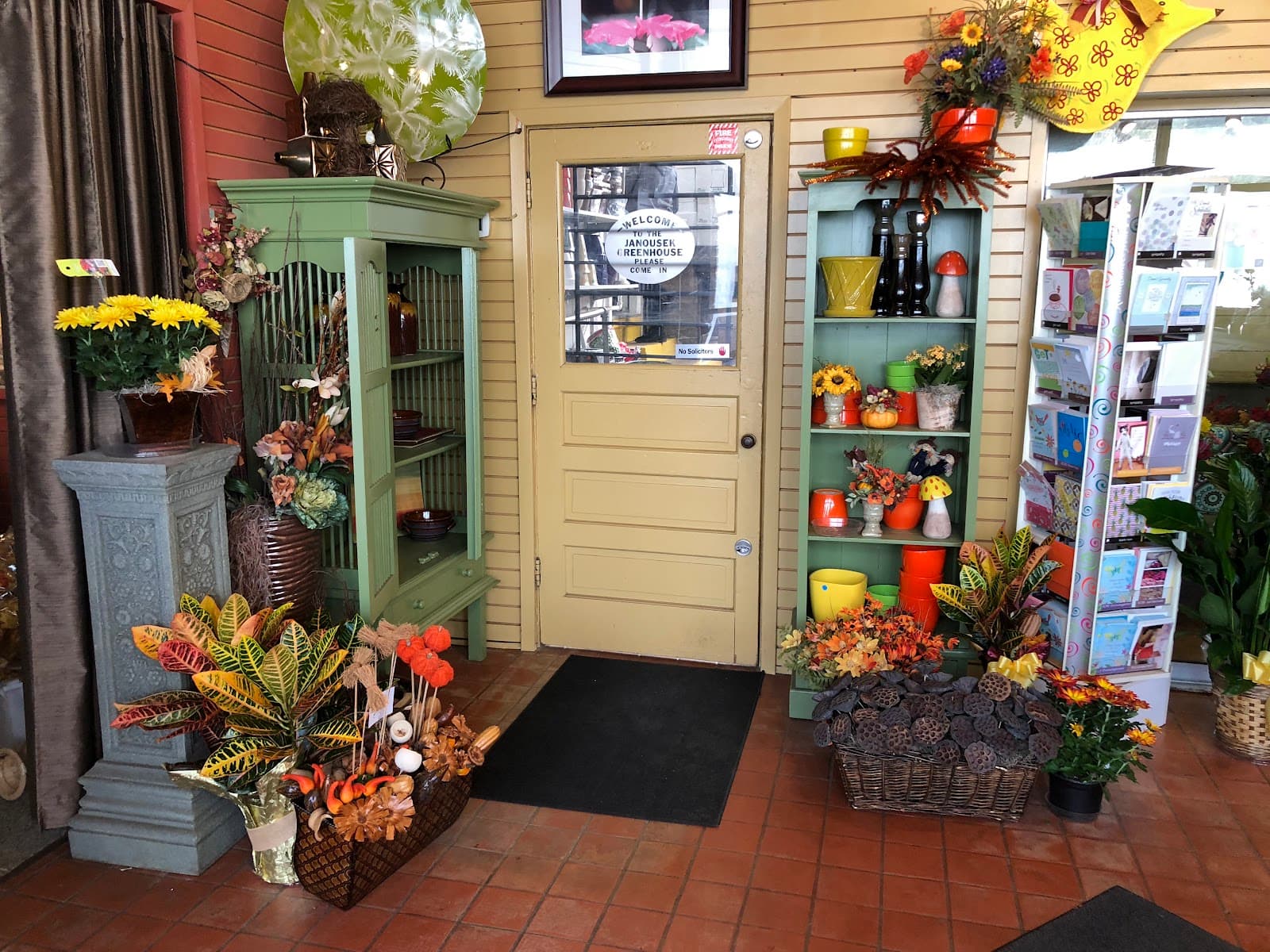 Janousek Florist & Greenhouse in Omaha, NE