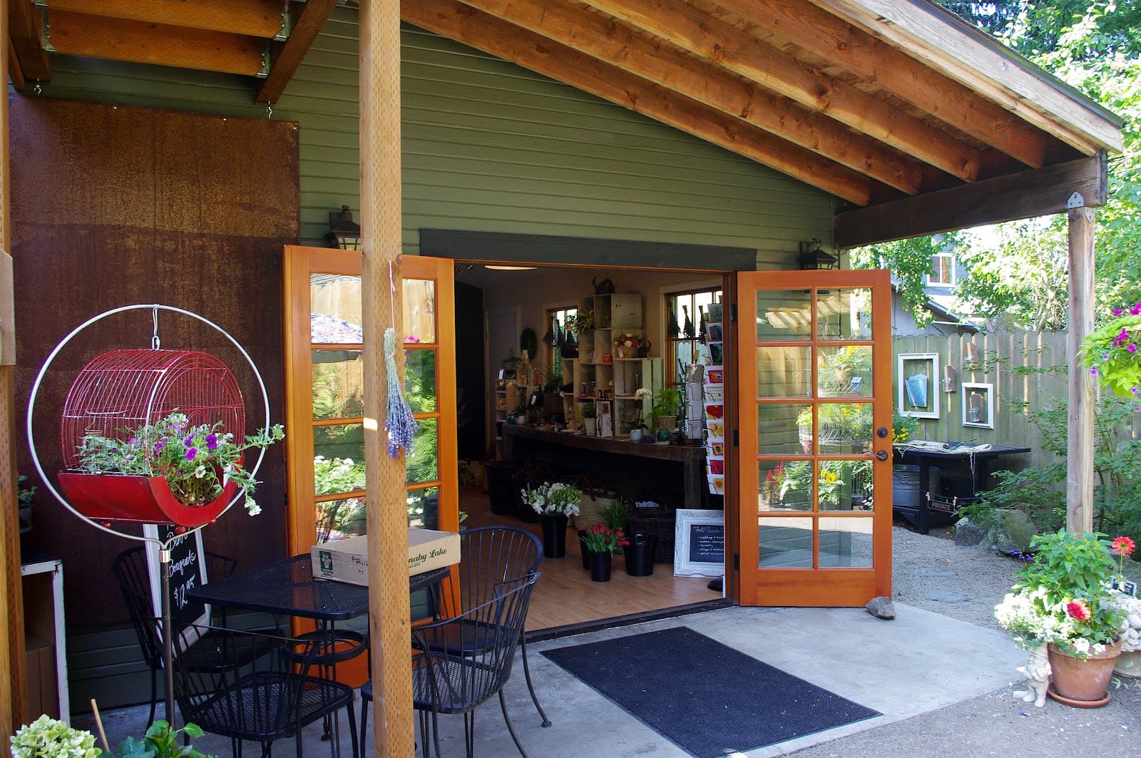 Sellwood Flower Company in Portland, OR