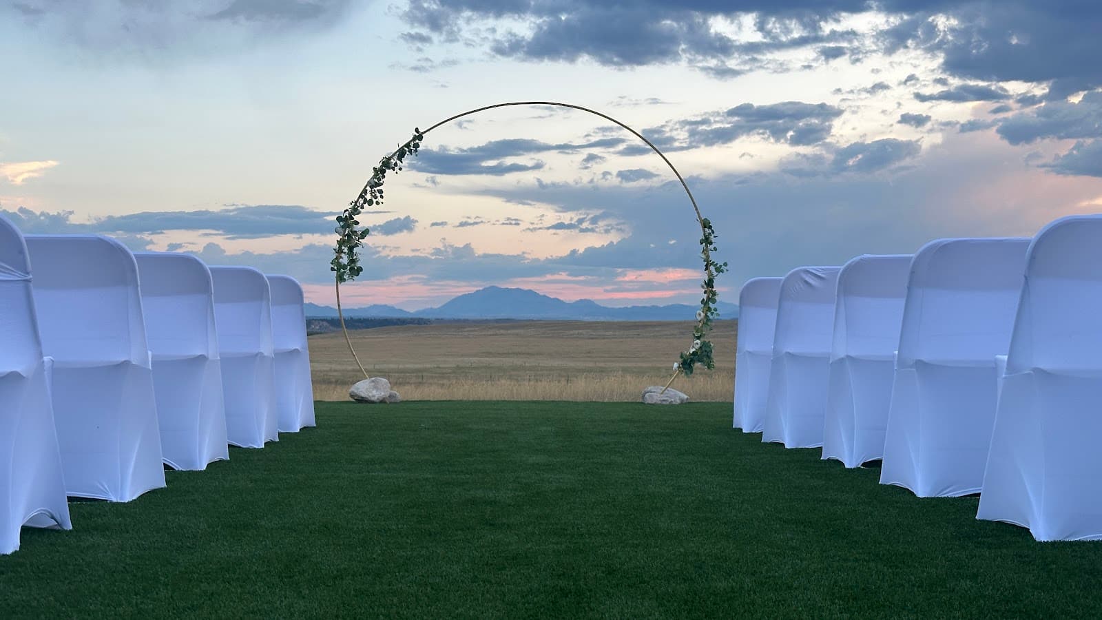 Waves of Wyoming Weddings & Events in Glendo, WY
