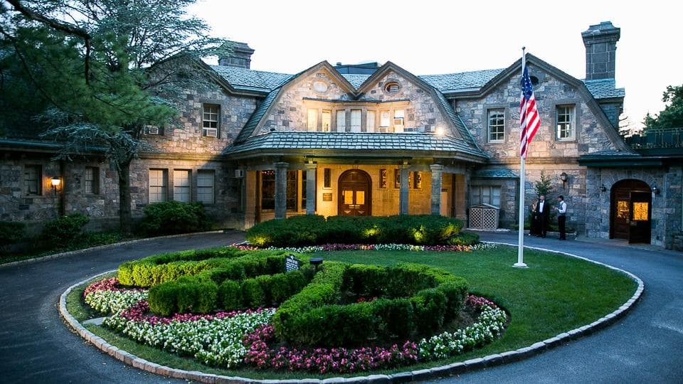 Abigail Kirsch at Tappan Hill Mansion portfolio image 1