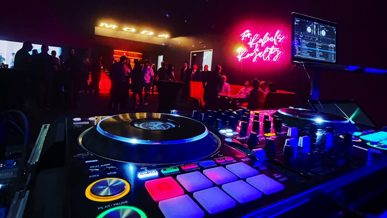 Las Vegas Mobile DJs portfolio image 1